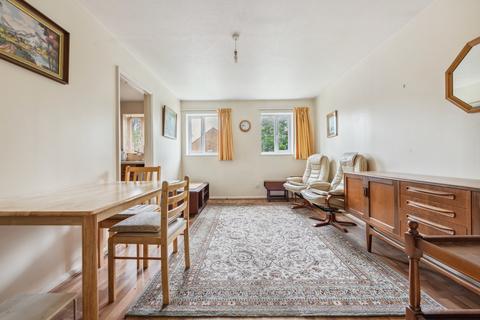 1 bedroom maisonette for sale, Oakcroft Close, Pinner, HA5