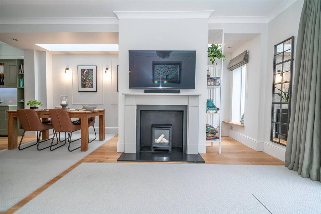 Rear Reception E