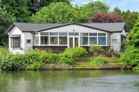 3 bedroom detached house for sale, Riverside, Staines-upon-Thames TW18