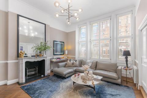 3 bedroom flat for sale, Harrington Gardens, South Kensington SW7