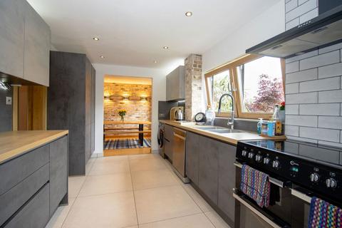 New House Bible Fields, Dummer, Basingstoke, RG25 2AN