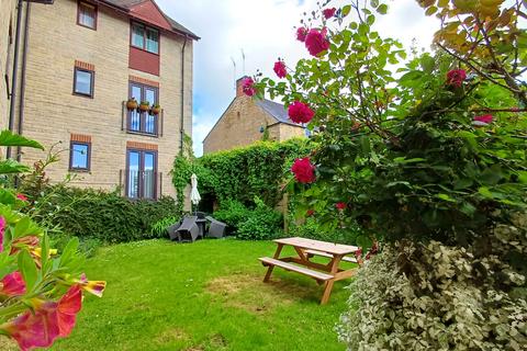 2 bedroom flat for sale, West Street, Chipping Norton OX7