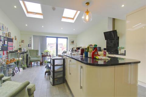 3 bedroom semi-detached house for sale, Torrens Drive, Lakeside, Cardiff