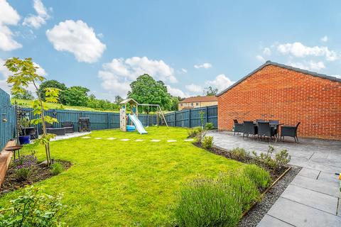 4 bedroom detached house for sale, Malham Drive, Harrogate, North Yorkshire, HG3