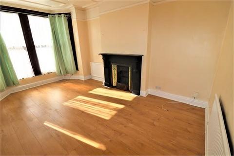 3 bedroom end of terrace house to rent, Central Avenue, Southend on sea, Southend on sea,