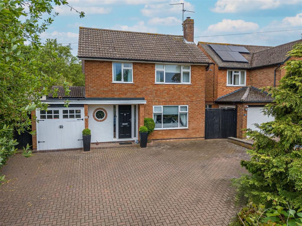 Gipsy Lane, Kettering NN16 3 bed detached house for sale £450,000