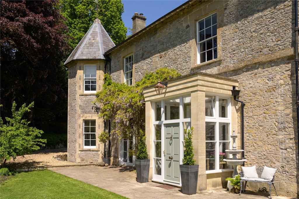 Entrance Porch
