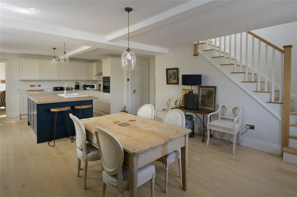 Cottage Kitchen/Dine