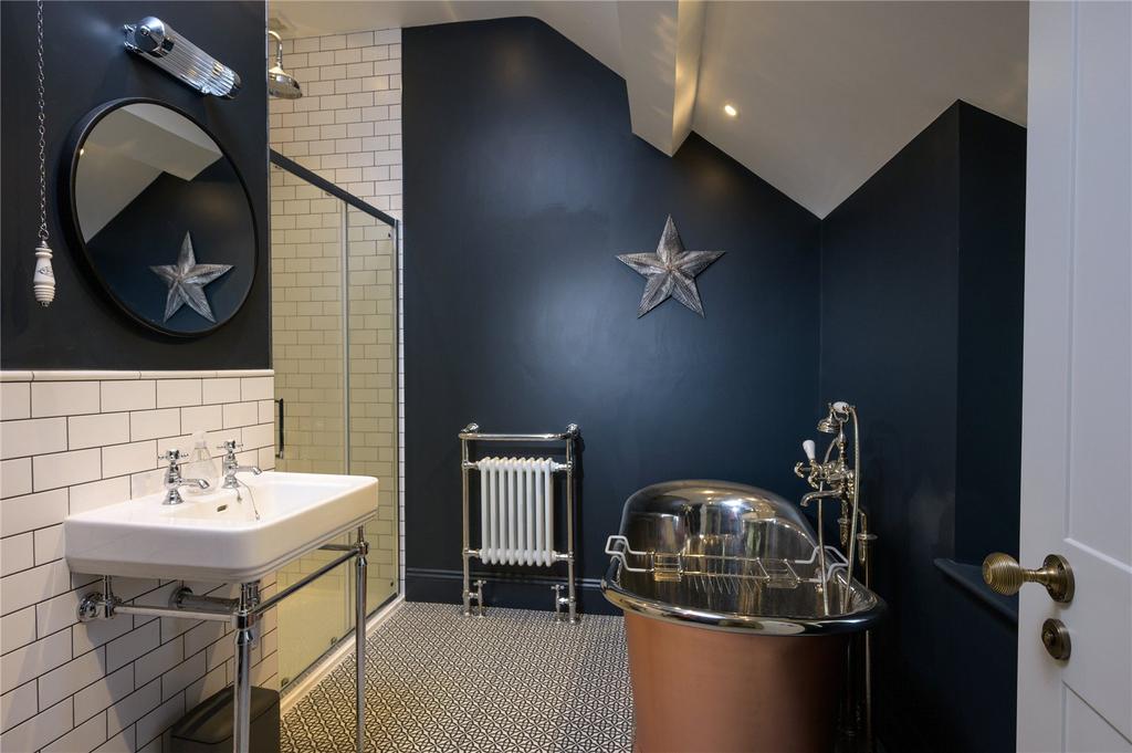 Cottage Bathroom