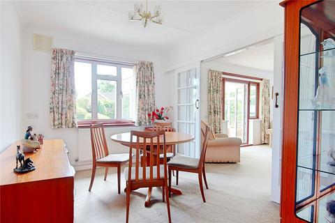 2 bedroom bungalow for sale, Knightscroft Avenue, Rustington, Littlehampton, West Sussex, BN16