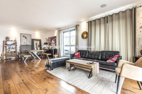 3 bedroom penthouse to rent, Pentonville Road Islington N1