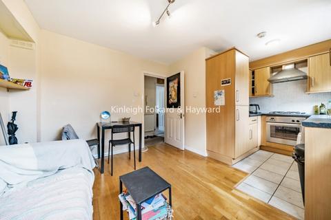 1 bedroom flat to rent, Robinson Road Tooting SW17