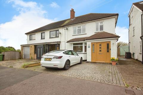 3 bedroom semi-detached house for sale, Windmore Avenue, Potters Bar EN6