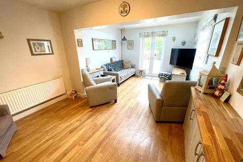 38 Westcroft Avenue, Wolverhampton, WV10 8NH