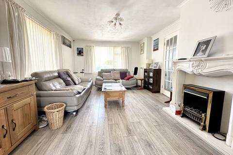 3 bedroom detached bungalow for sale, Hoddern Avenue, Peacehaven BN10