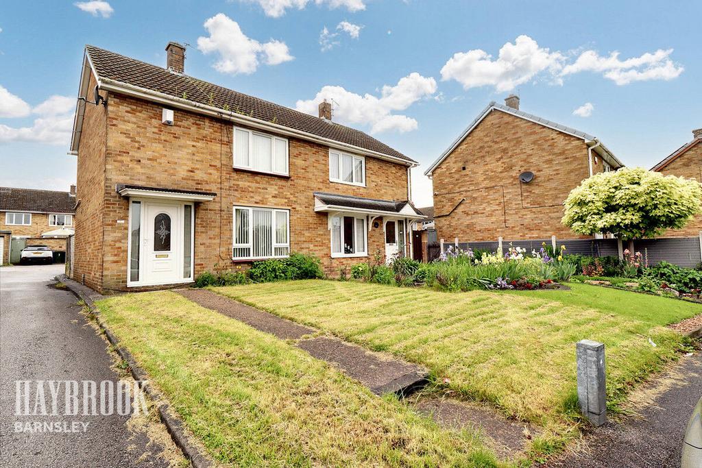 Woodlands Road, Hoyland 2 bed semidetached house for sale £120,000