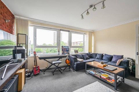2 bedroom flat for sale, Weatherley Close, London E3
