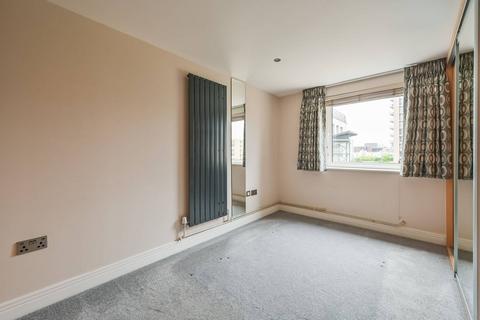 1 bedroom flat for sale, Wards Wharf Approach, E16, Royal Docks, London, E16