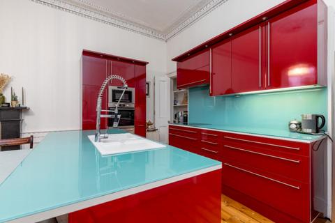 14 Claremont Crescent, Edinburgh, EH7 4HX