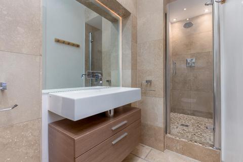 14 Claremont Crescent, Edinburgh, EH7 4HX