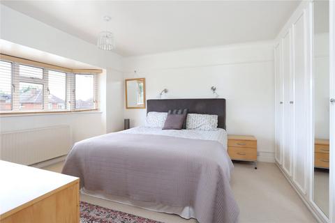 4 bedroom detached house for sale, Tilford Road, Farnham, Surrey, GU9