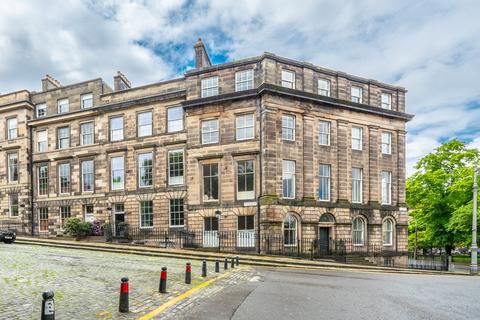 2 bedroom flat to rent, 13 Glenfinlas Street, Edinburgh, EH3