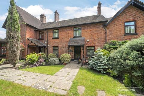 4 bedroom terraced house for sale, London Road, Windlesham, Surrey, GU20