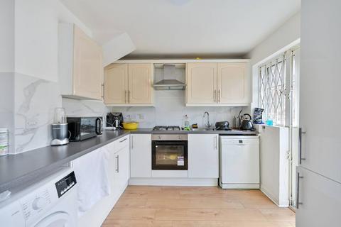 3 bedroom terraced house for sale, Clifford Road, Hounslow, TW4