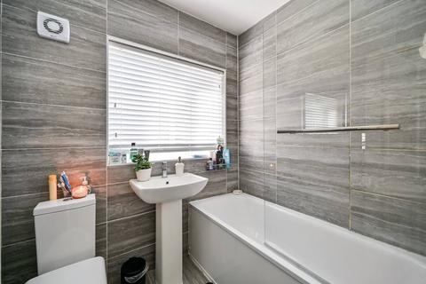 26 Henley Close, Isleworth, TW7 5DQ