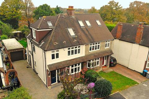 4 bedroom semi-detached house for sale, Spinney Hill, Addlestone, Surrey, KT15