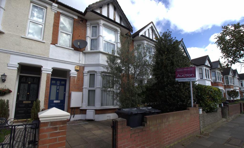 Harpenden Road, London E12 2 bed apartment - £375,000