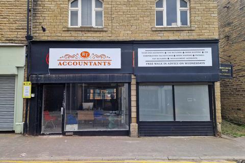 Retail property (high street) to rent, Southgate, HX5 0DQ