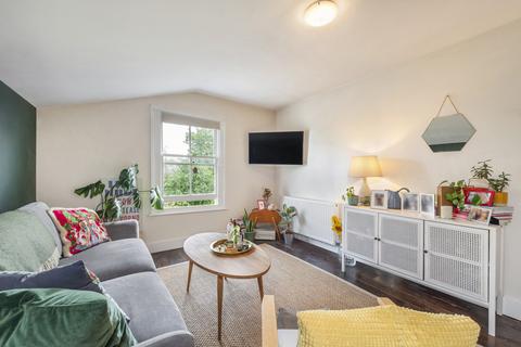 1 bedroom flat for sale, Friern Road,  London, SE22