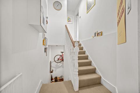 1 bedroom flat for sale, Friern Road,  London, SE22