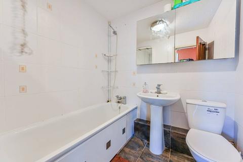 1 bedroom flat for sale, Leigham Close, Streatham Hill, London, SW16