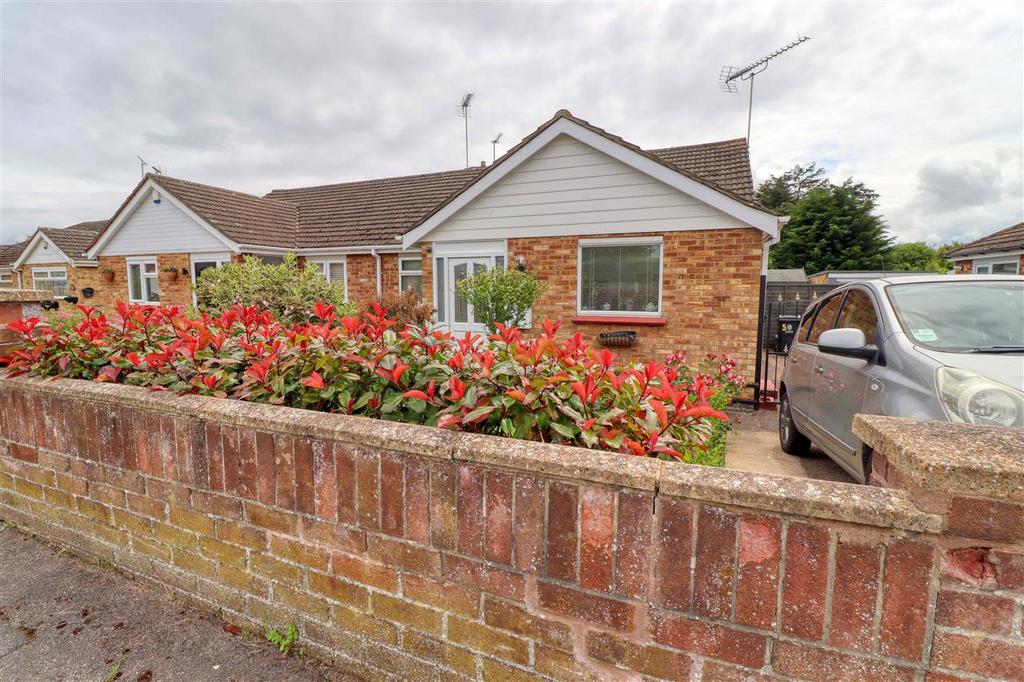 Great Clacton CO15 2 bed bungalow for sale £250,000