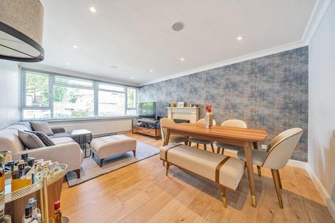 2 bedroom flat for sale, Daylesford Avenue, Putney