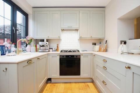 2 bedroom cottage to rent, Old Park, Bristol BS2