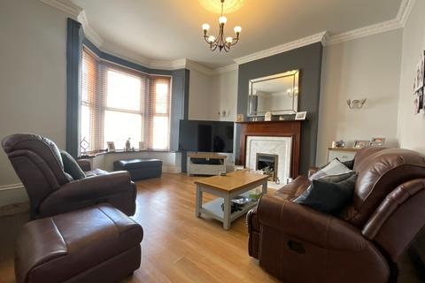 4 bedroom semi-detached house for sale, Kent Villas, Jarrow, Tyne and Wear, NE32