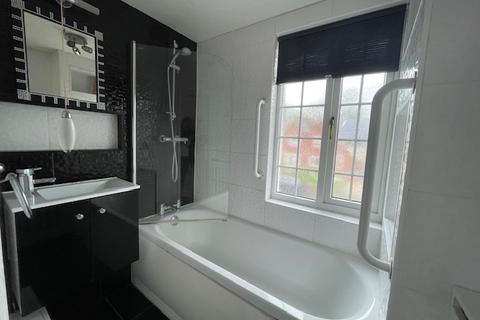 3 bedroom semi-detached house to rent, Crawford Terrace, Newcastle upon Tyne NE6