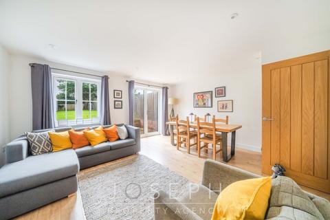 4 Chestnut Rise, Witnesham, Ipswich, IP6 9HQ