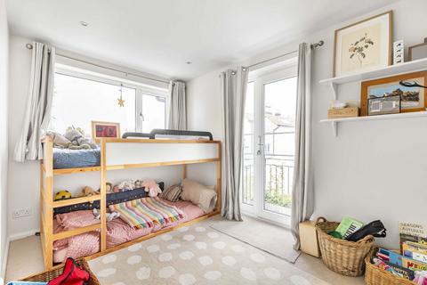 2 bedroom apartment for sale, The Hermitage, Barnes, SW13