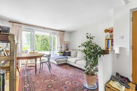 20 The Hermitage, London, SW13 9RF