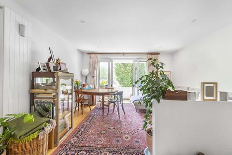 20 The Hermitage, London, SW13 9RF
