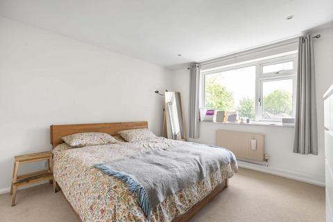 20 The Hermitage, London, SW13 9RF
