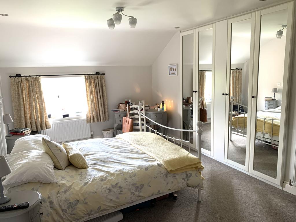 Bedroom 1 (Master Bedroom with En-suite)