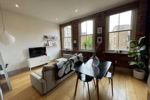 2 bedroom apartment to rent, Thomas Street, Manchester M4