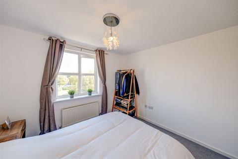 2 bedroom apartment for sale, White Clover Square, Lymm WA13