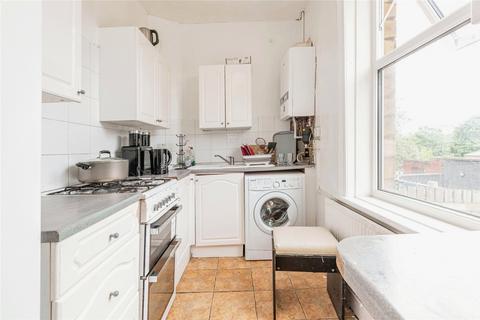 2 bedroom terraced house for sale, Stonehyrst Avenue, Dewsbury, West Yorkshire, WF13