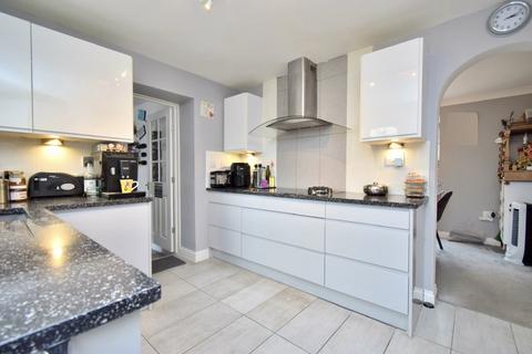 6 Carty Road, Hamilton, Leicester, LE5 1QS